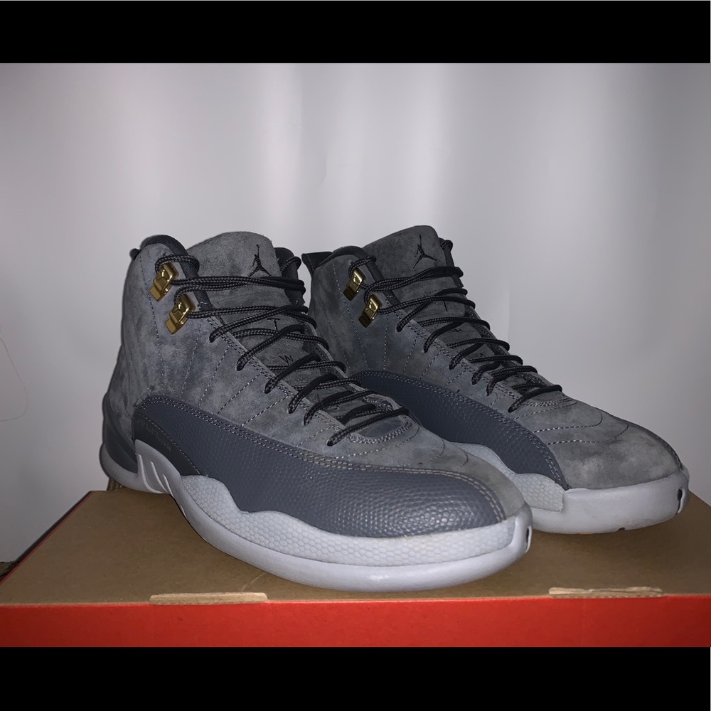 Jordan 12 wolf grey